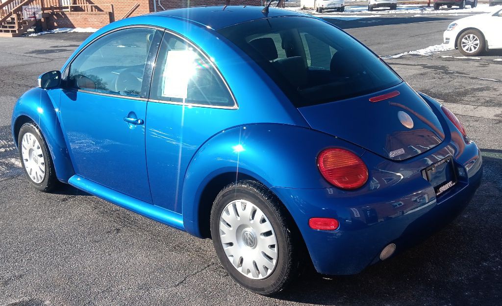 2004 Volkswagen Beetle Image 3