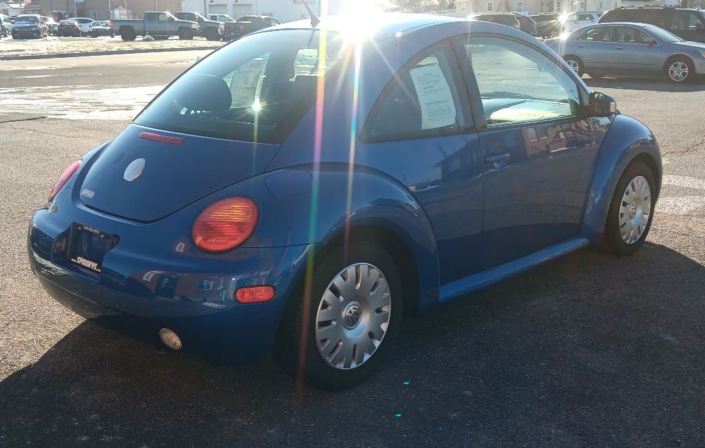 2004 Volkswagen Beetle Image 5