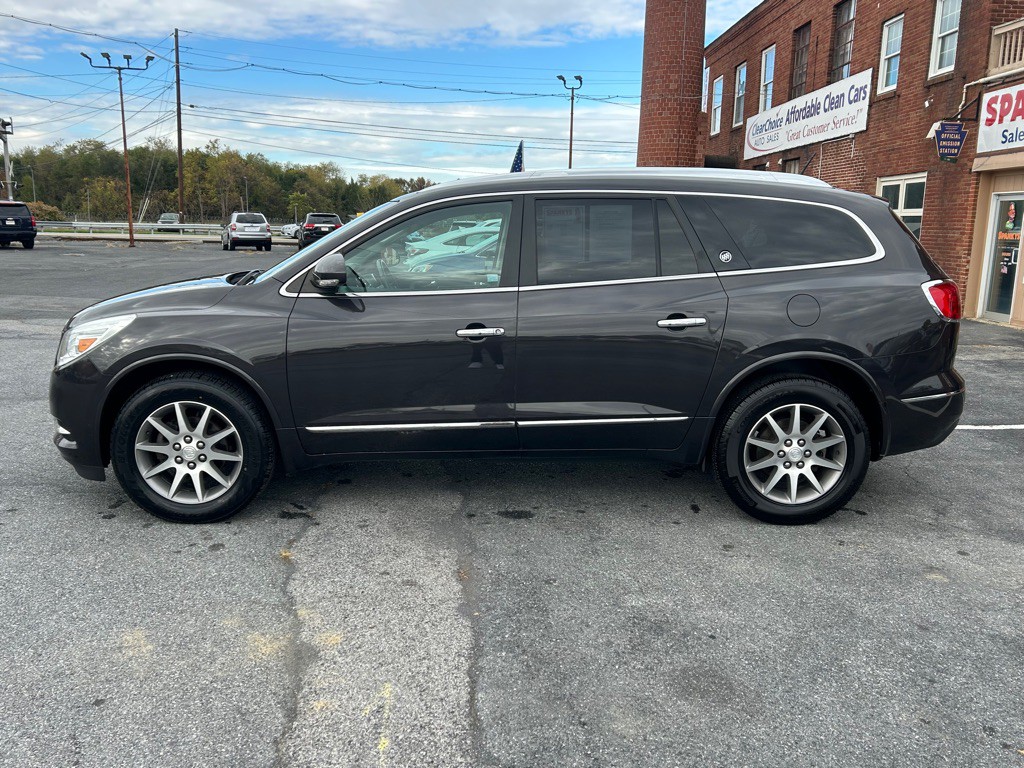 2017 Buick Enclave Image 2