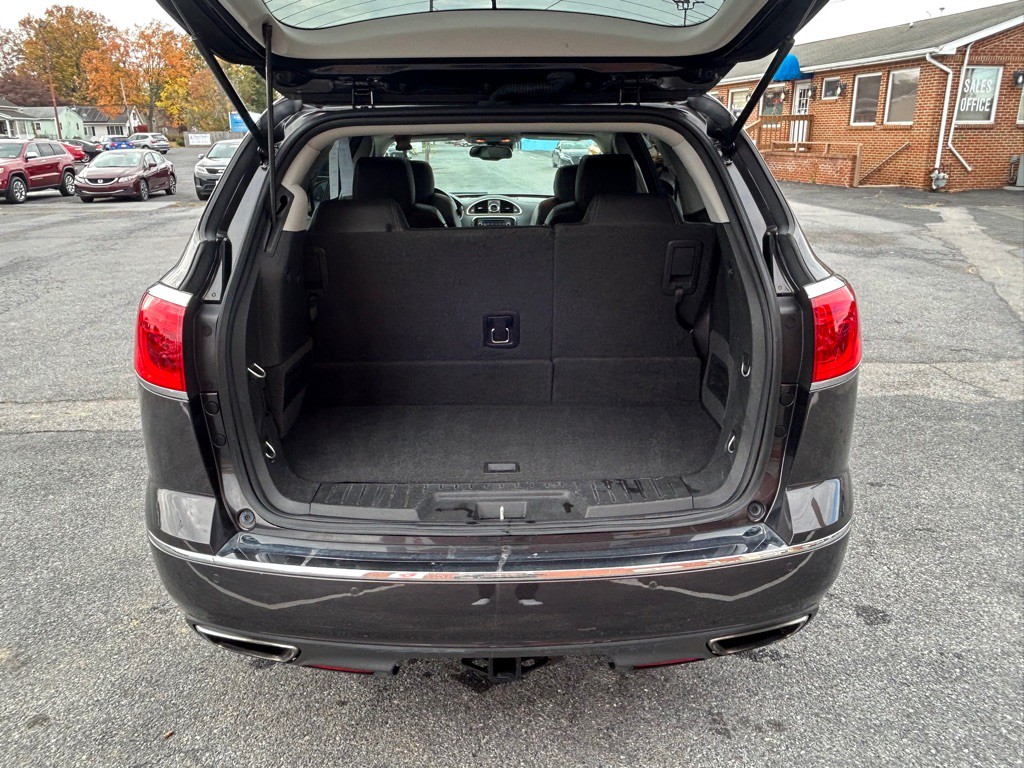 2017 Buick Enclave Image 11
