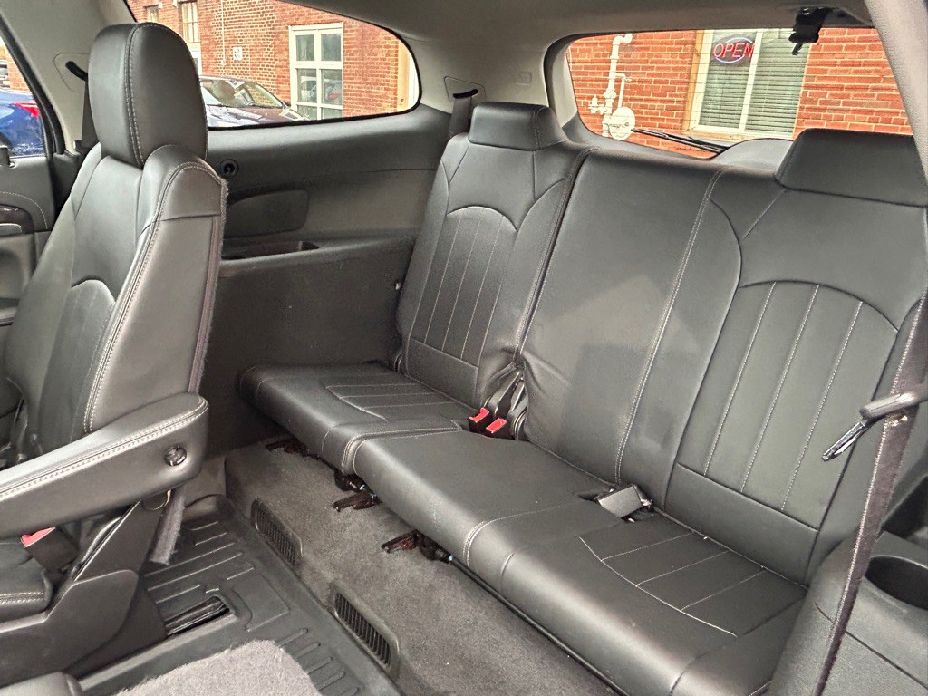 2017 Buick Enclave Image 13