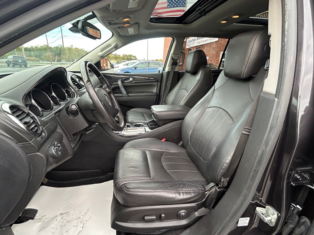 2017 Buick Enclave Image 16