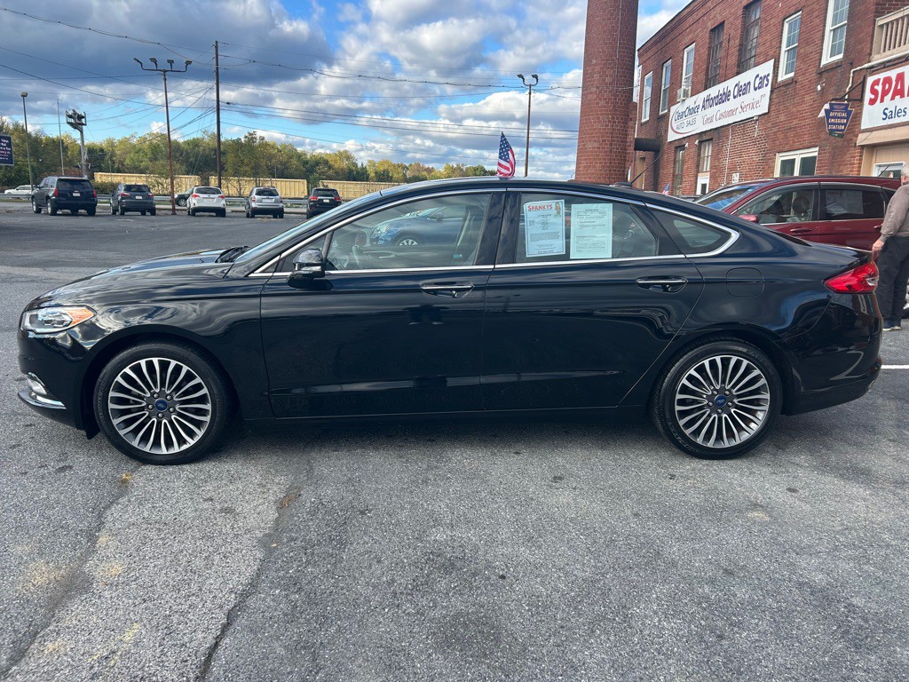 2017 Ford Fusion Image 2