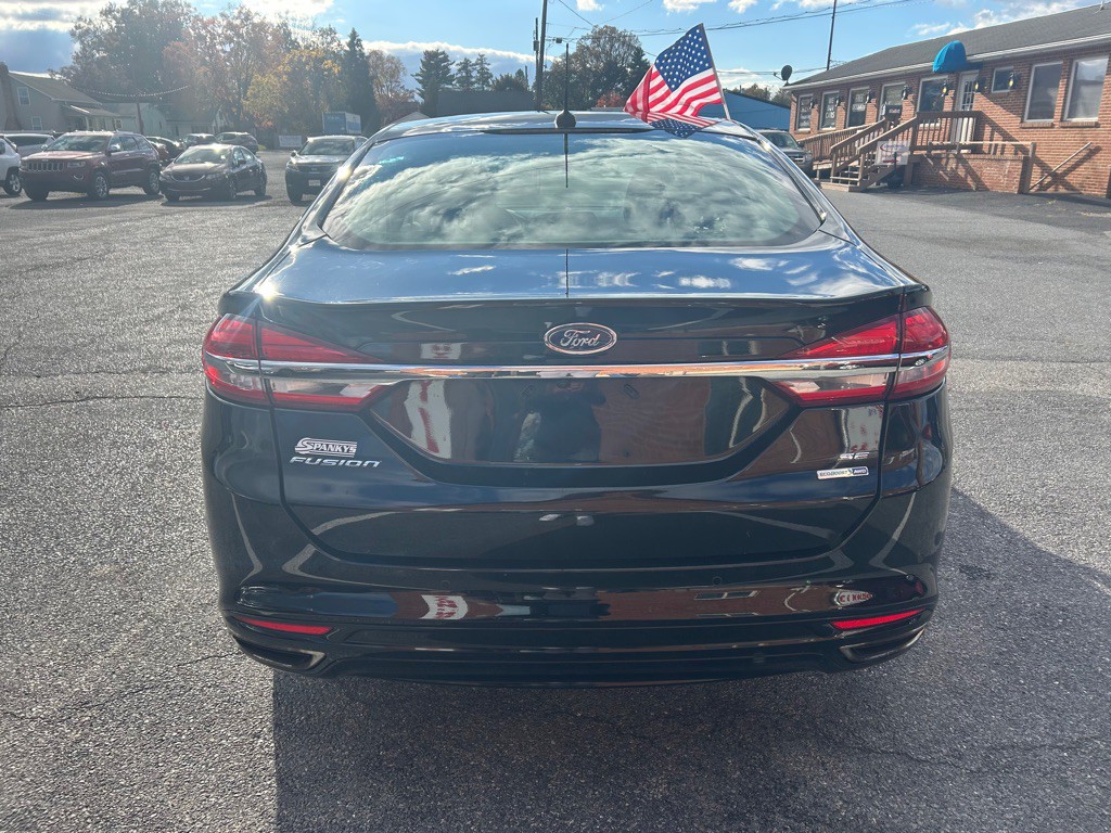 2017 Ford Fusion Image 4
