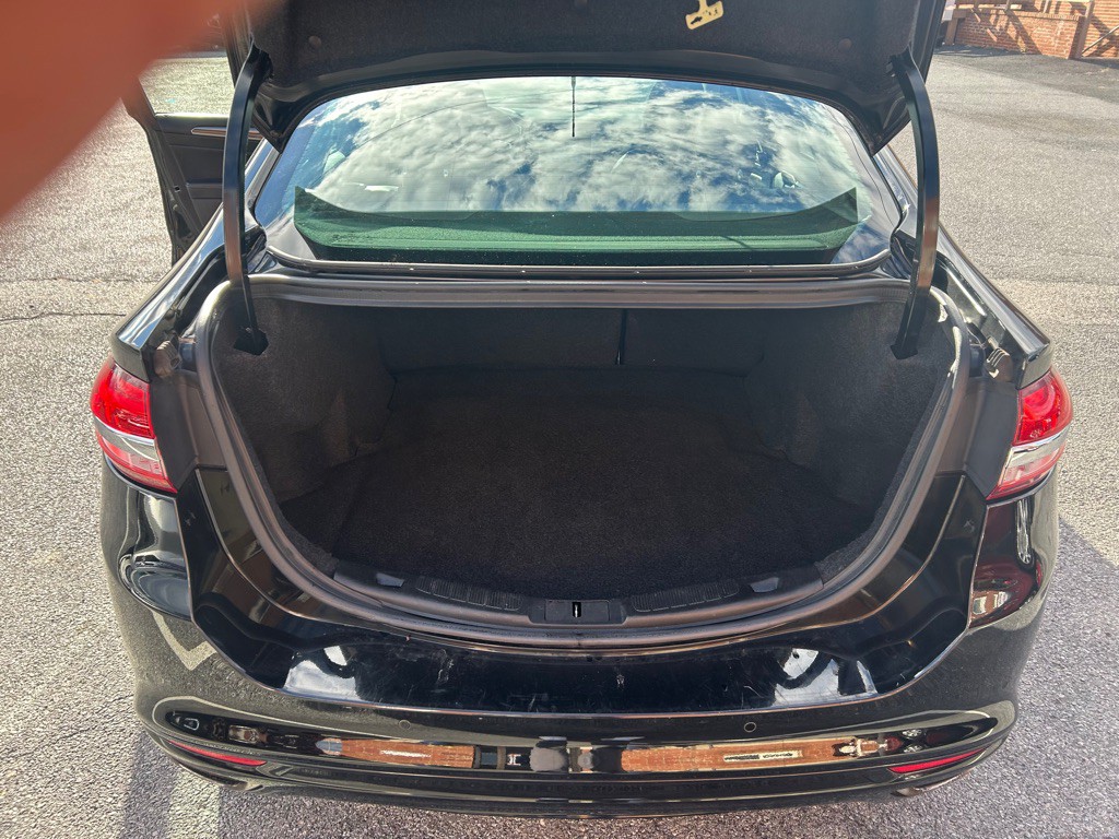 2017 Ford Fusion Image 16