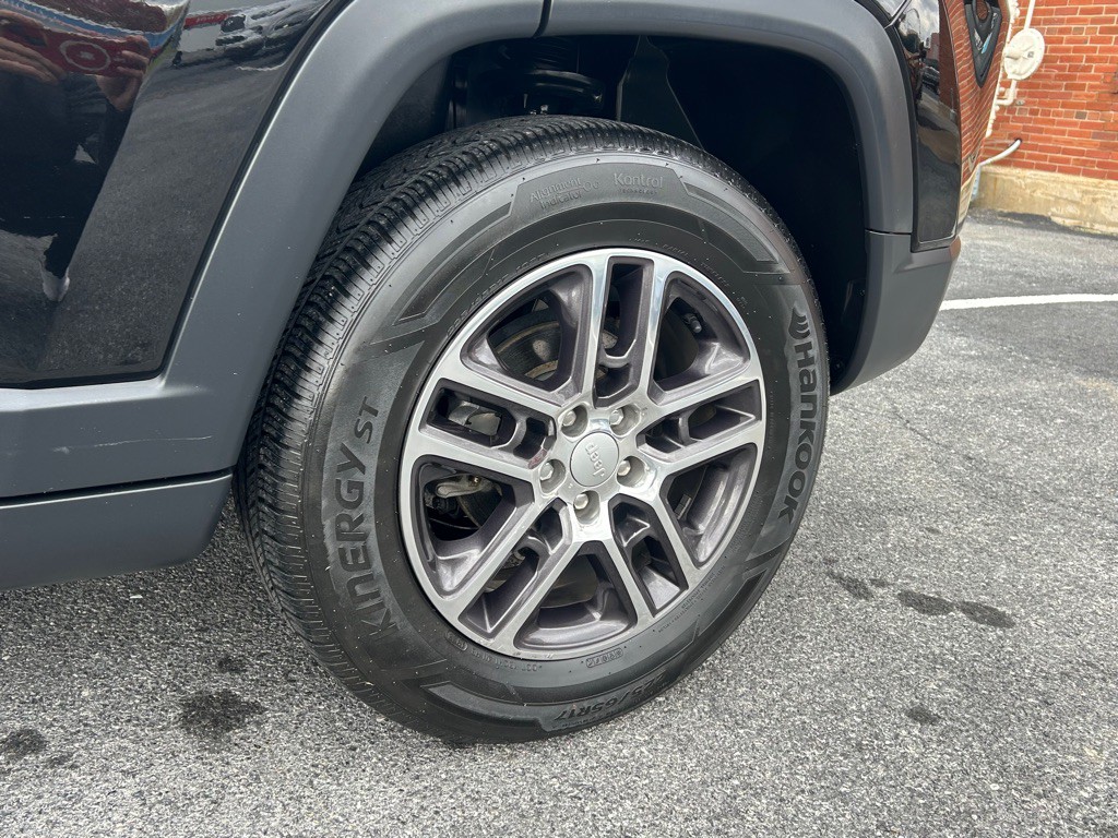 2019 Jeep Compass Image 9