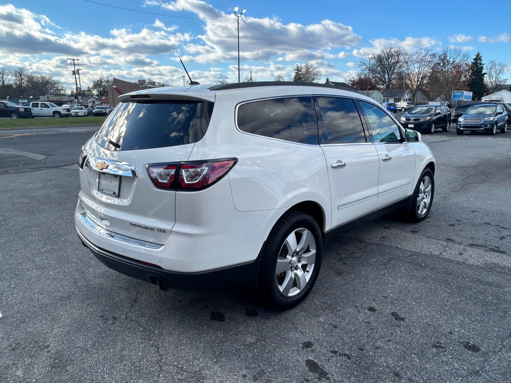2014 Chevrolet Traverse Image 5