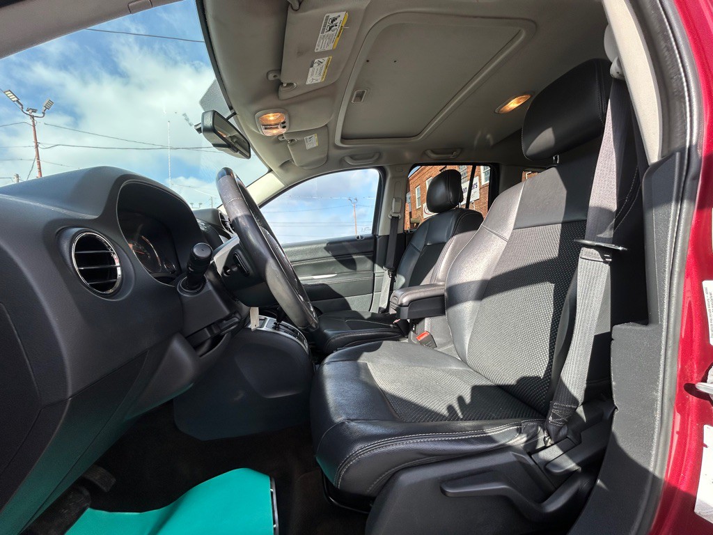 2014 Jeep Compass Image 14