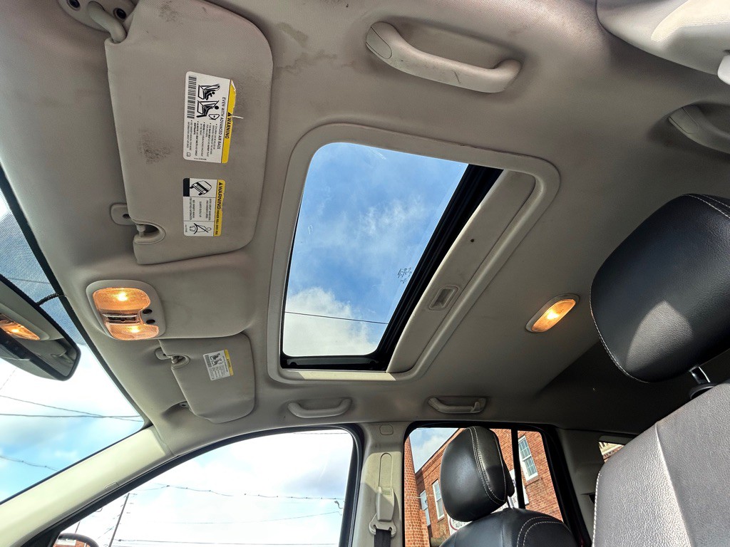 2014 Jeep Compass Image 17