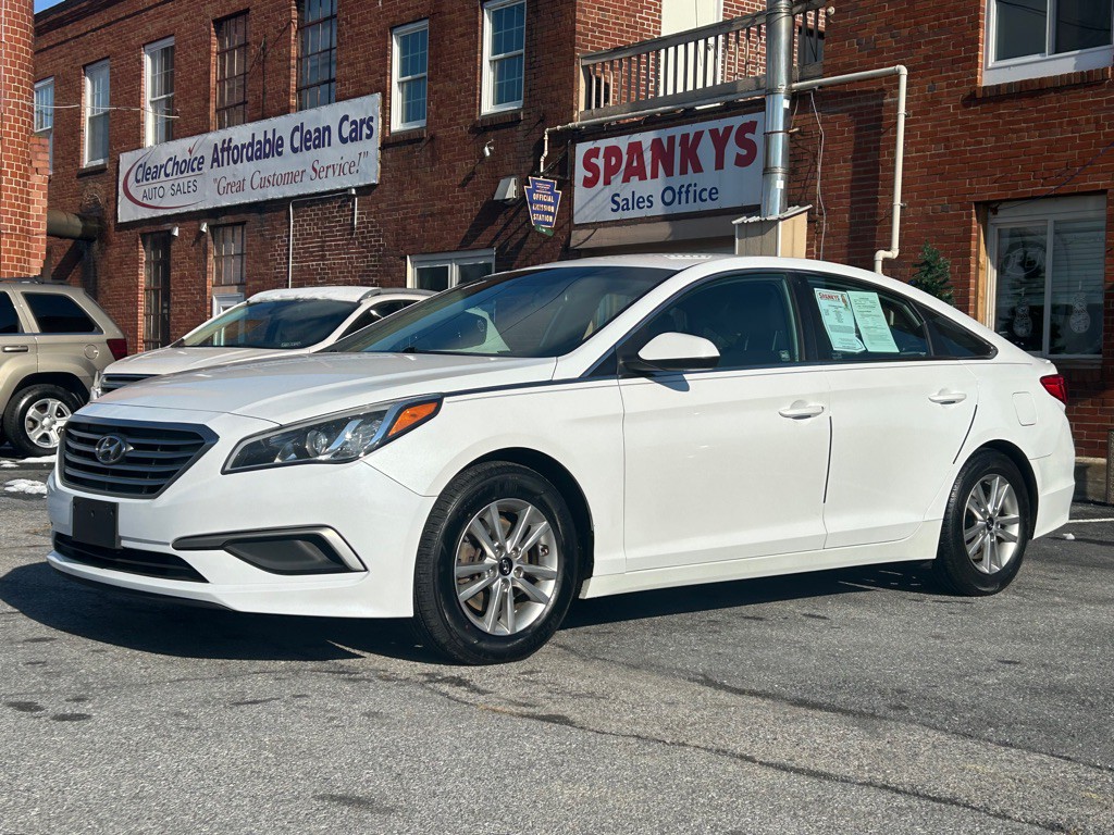 2017 Hyundai Sonata Image 1
