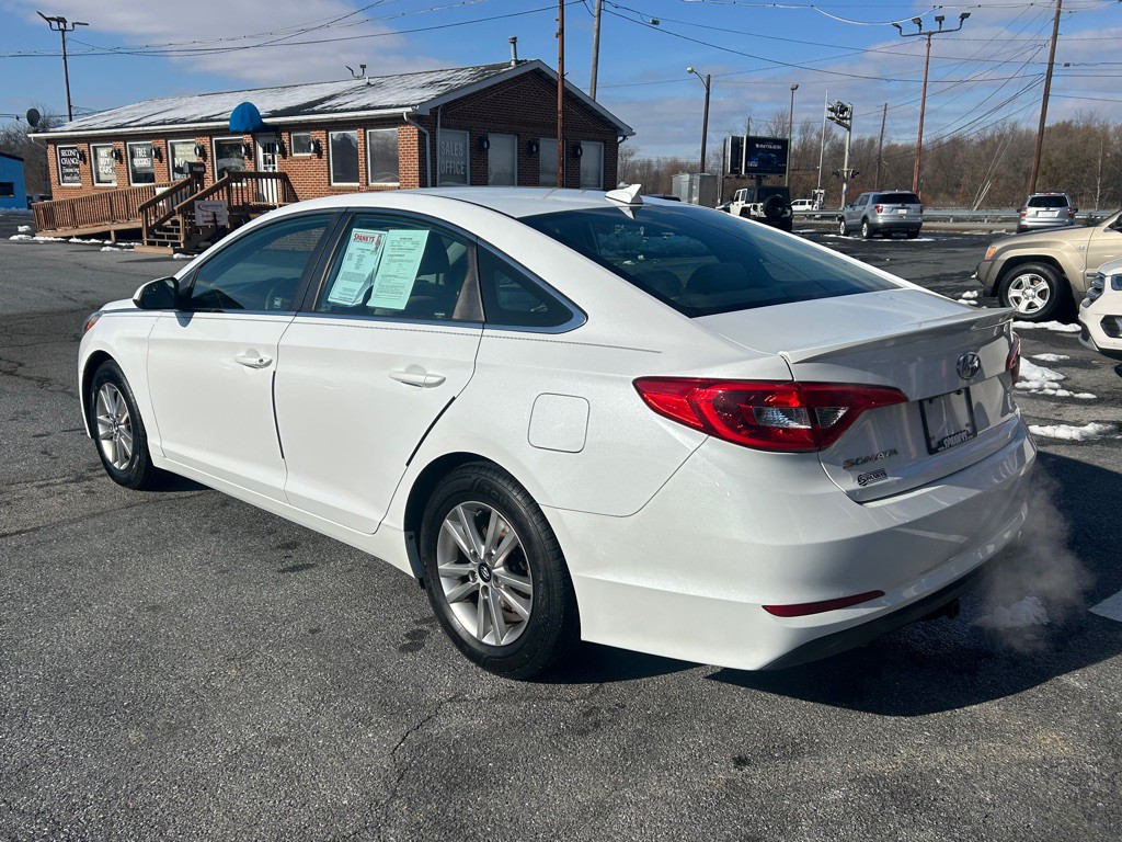2017 Hyundai Sonata Image 3