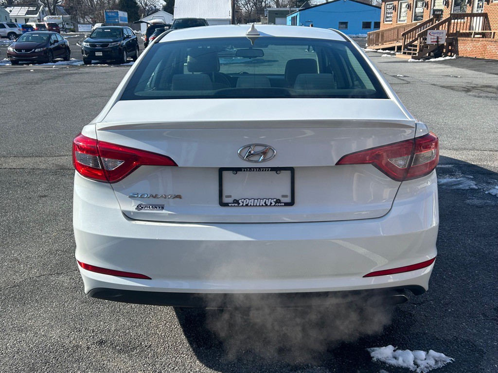 2017 Hyundai Sonata Image 4