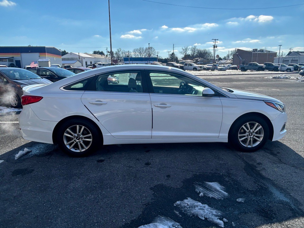 2017 Hyundai Sonata Image 6