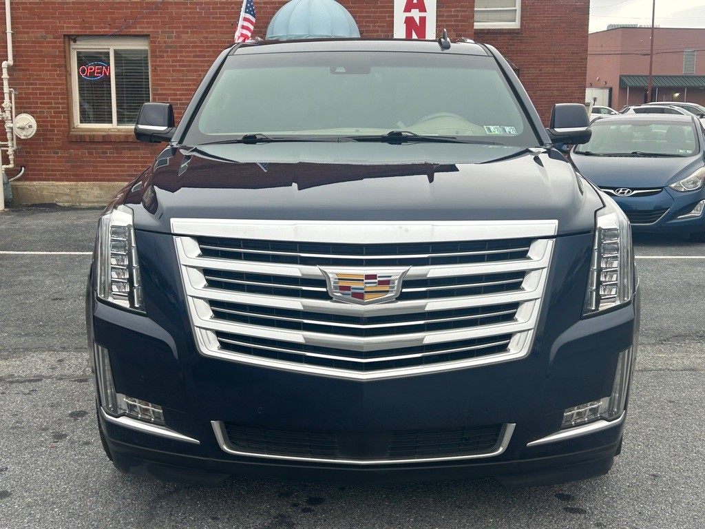 2018 Cadillac Escalade Image 8