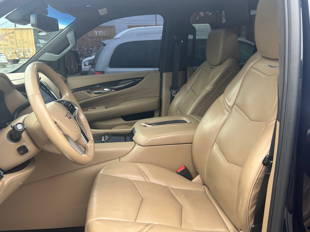 2018 Cadillac Escalade Image 16
