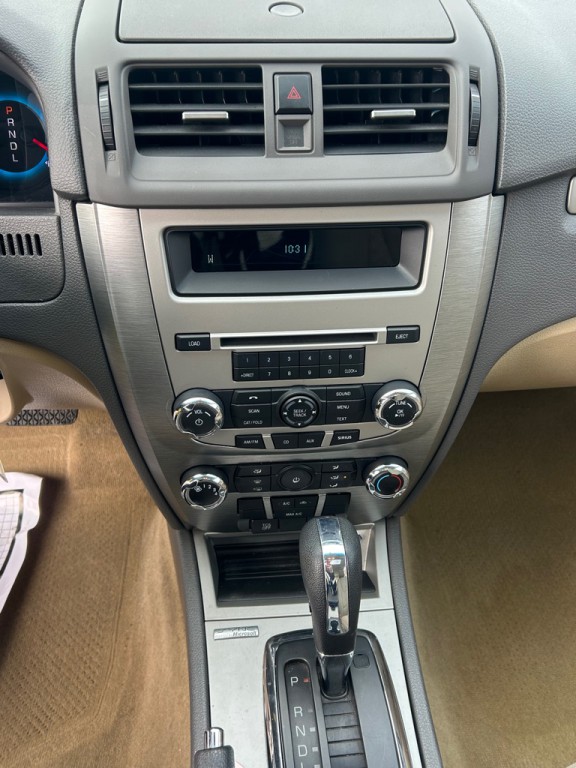 2012 Ford Fusion Image 14