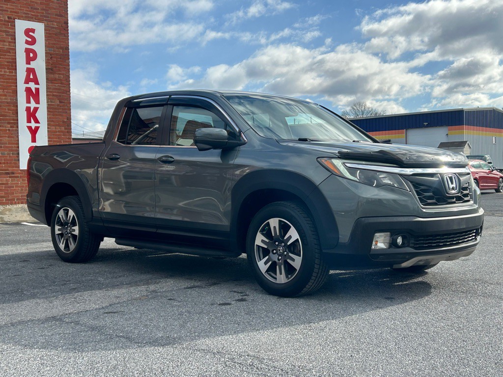 2017 Honda Ridgeline Image 7