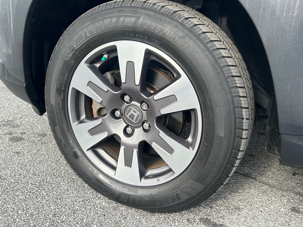 2017 Honda Ridgeline Image 9