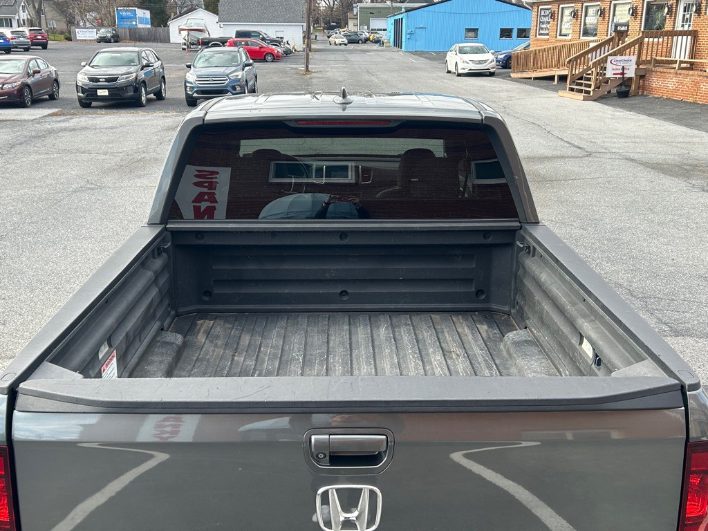 2017 Honda Ridgeline Image 12