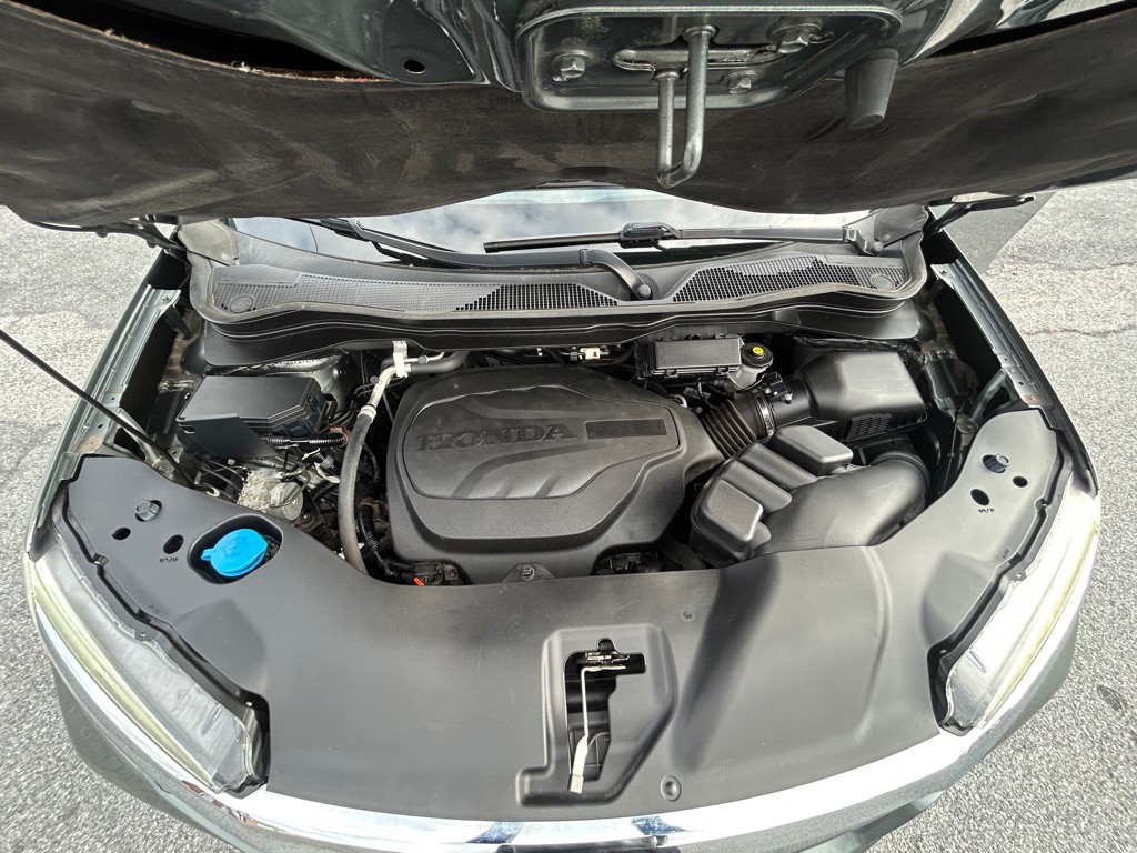 2017 Honda Ridgeline Image 18