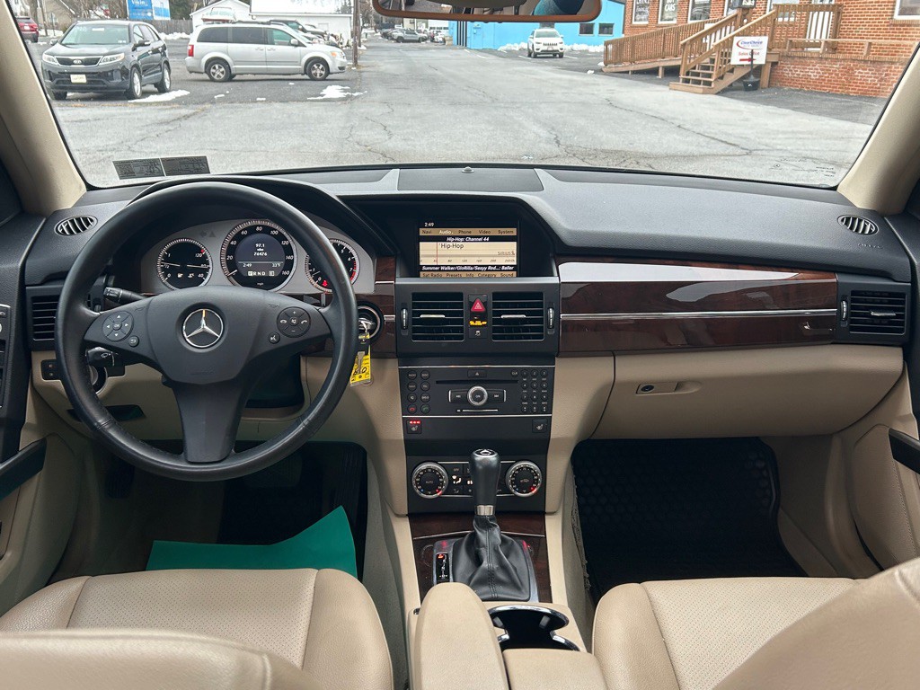 2011 Mercedes-Benz GLK-Class Image 12