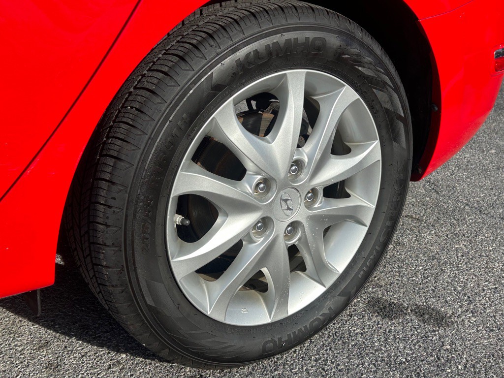 2009 Hyundai Elantra Image 9