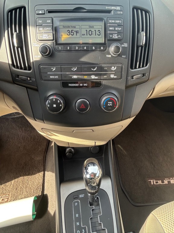 2009 Hyundai Elantra Image 15