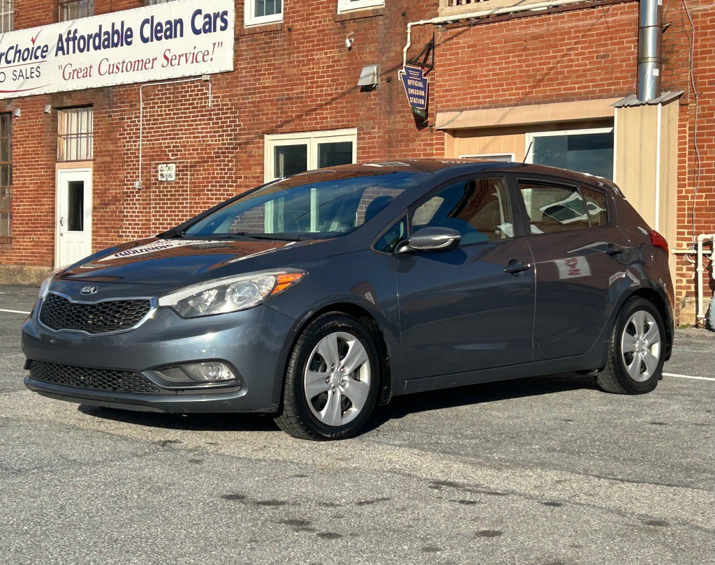 2016 Kia Forte Image 1