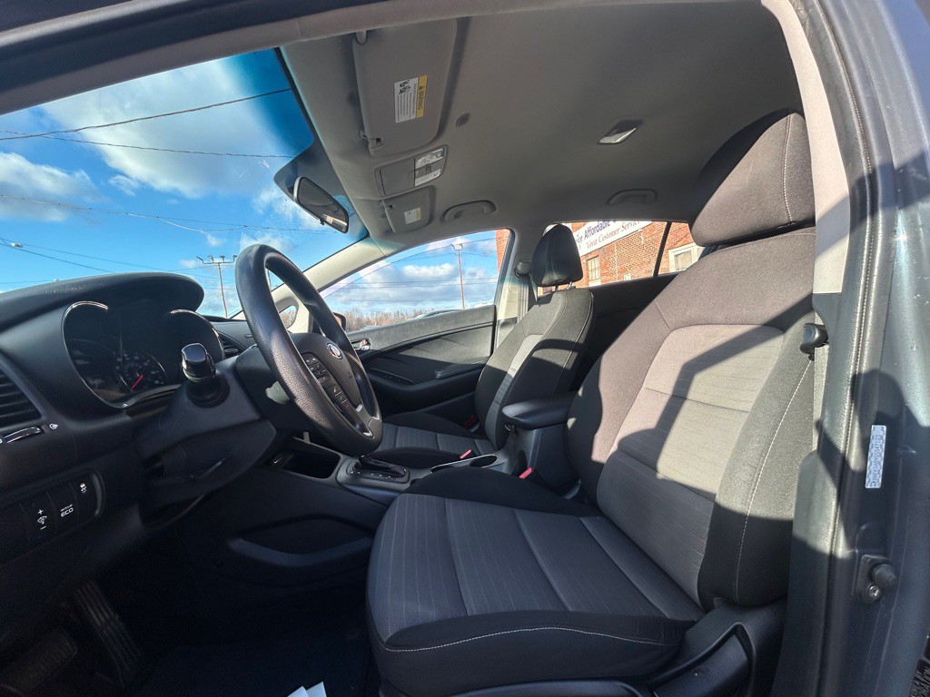 2016 Kia Forte Image 13