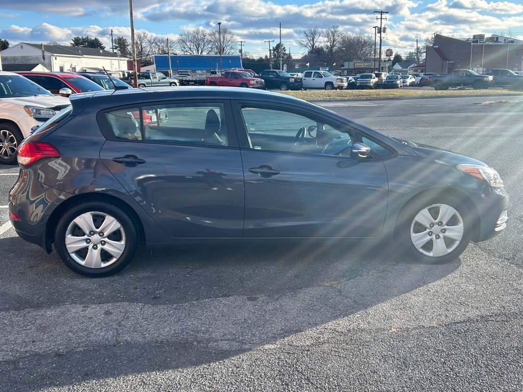 2016 Kia Forte Image 20