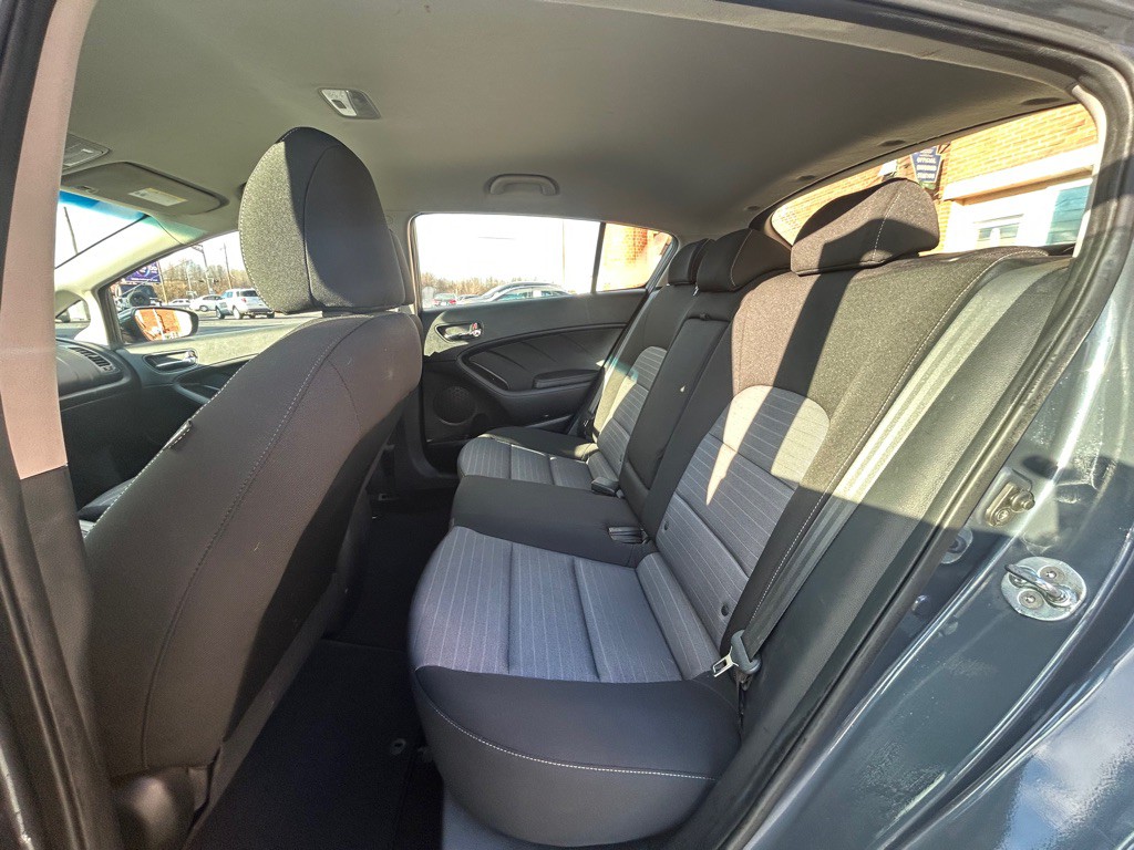 2016 Kia Forte Image 26