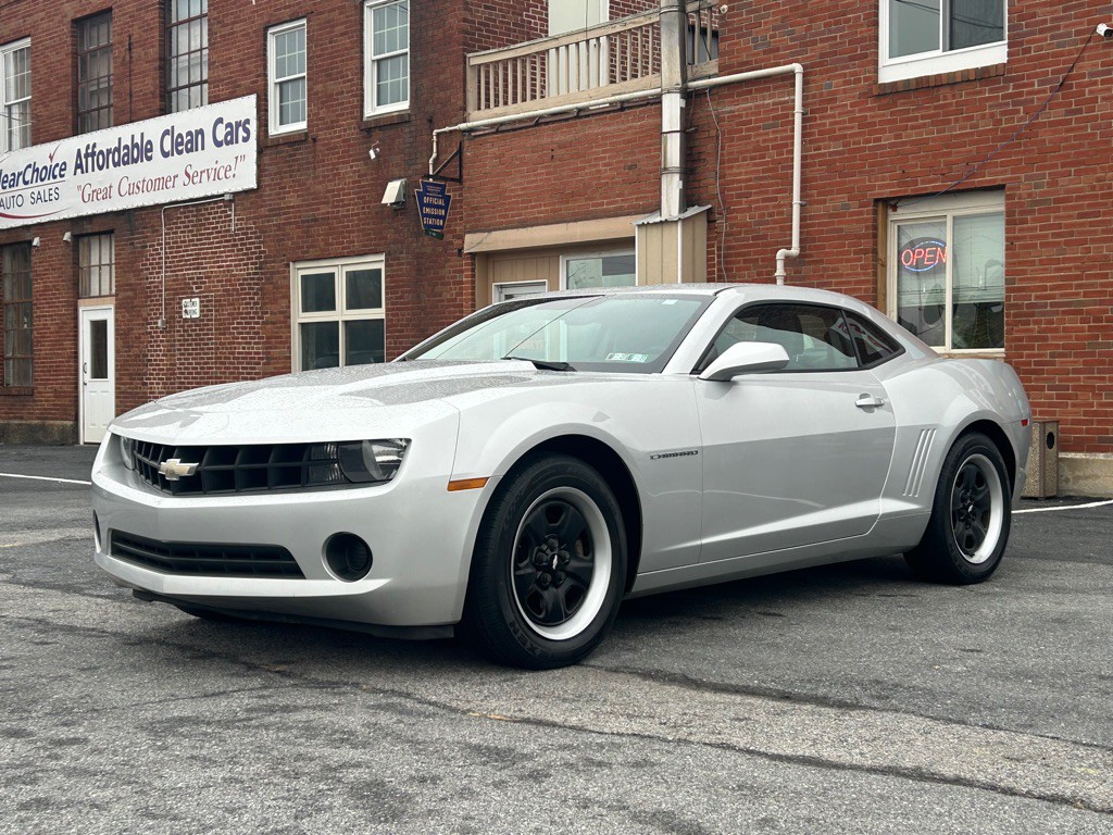 2013 Chevrolet Camaro Image 1