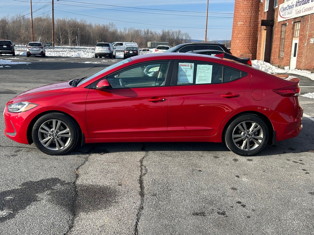 2018 Hyundai Elantra Image 2