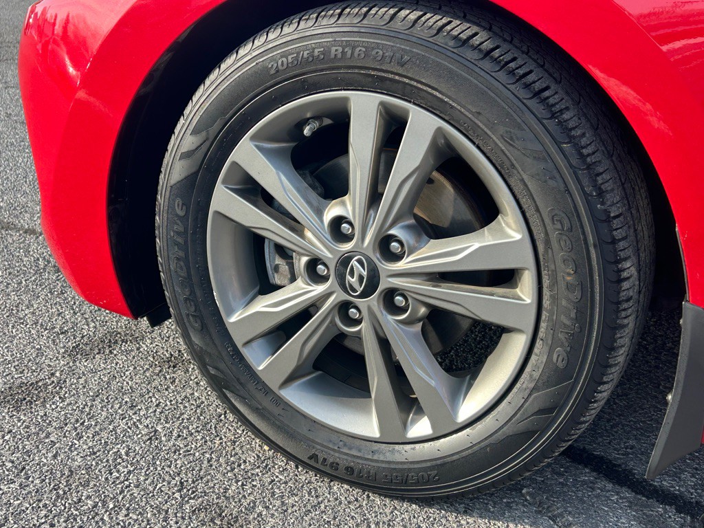 2018 Hyundai Elantra Image 9