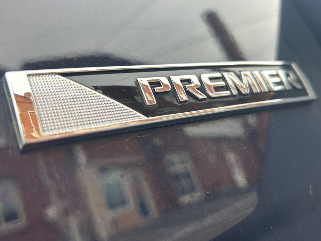 2017 Chevrolet Equinox Image 11