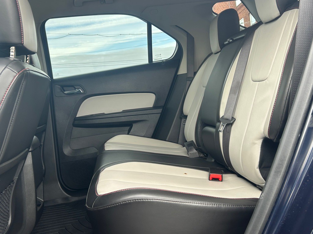 2017 Chevrolet Equinox Image 13