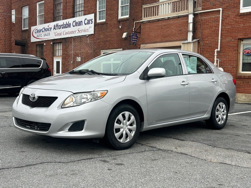 2010 Toyota Corolla Image 1