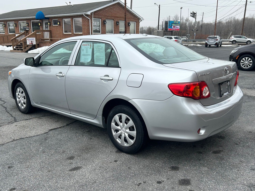 2010 Toyota Corolla Image 3