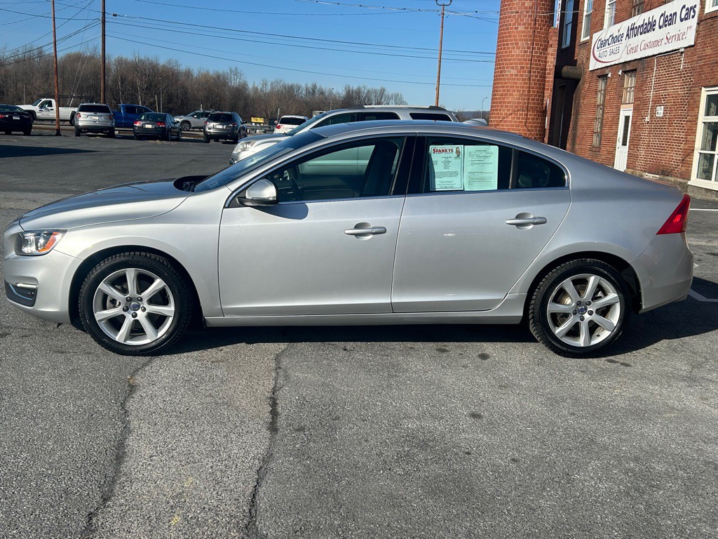 2016 Volvo S60 Image 2