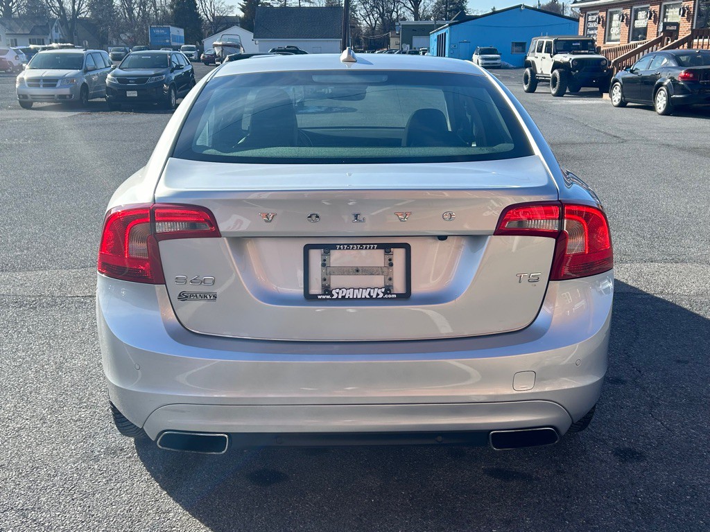 2016 Volvo S60 Image 4