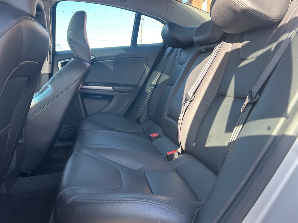 2016 Volvo S60 Image 14