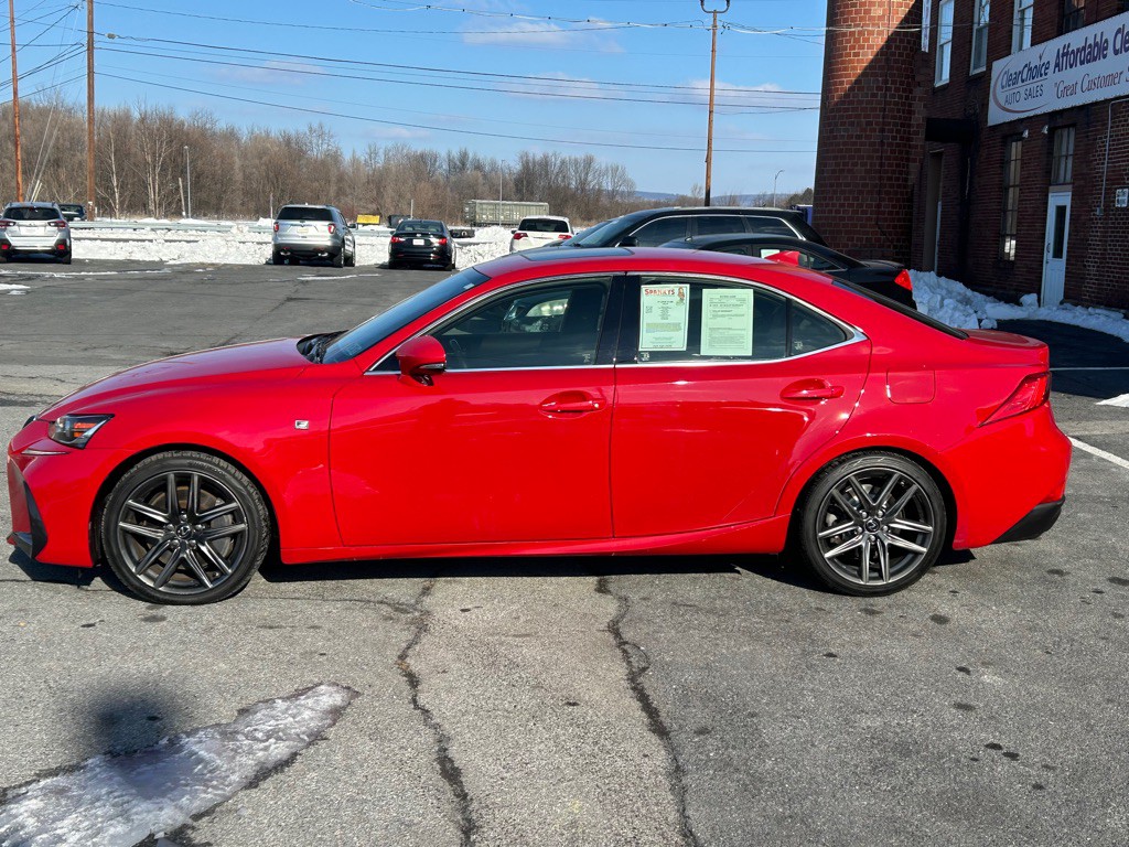 2017 Lexus IS 300 Image 2