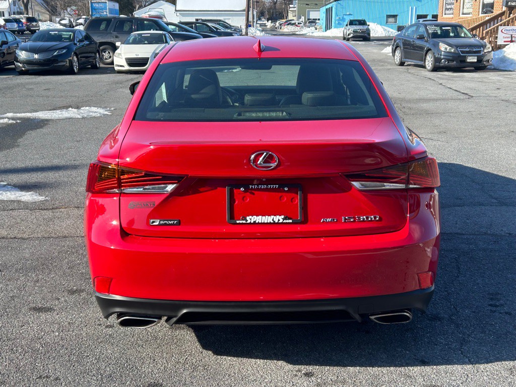 2017 Lexus IS 300 Image 4