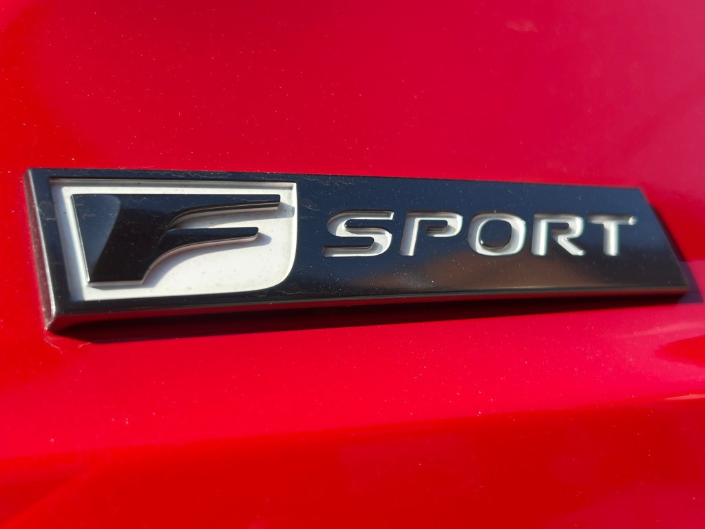 2017 Lexus IS 300 Image 10