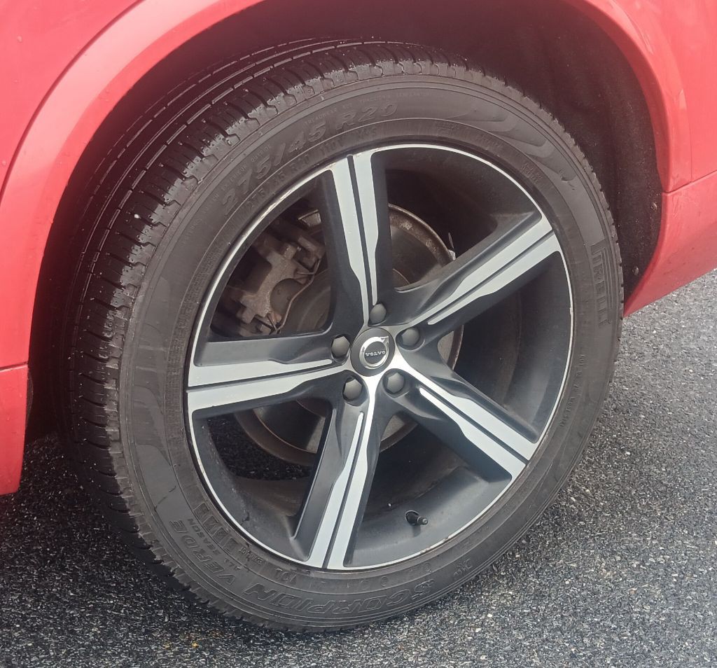 2016 Volvo XC90 Image 9