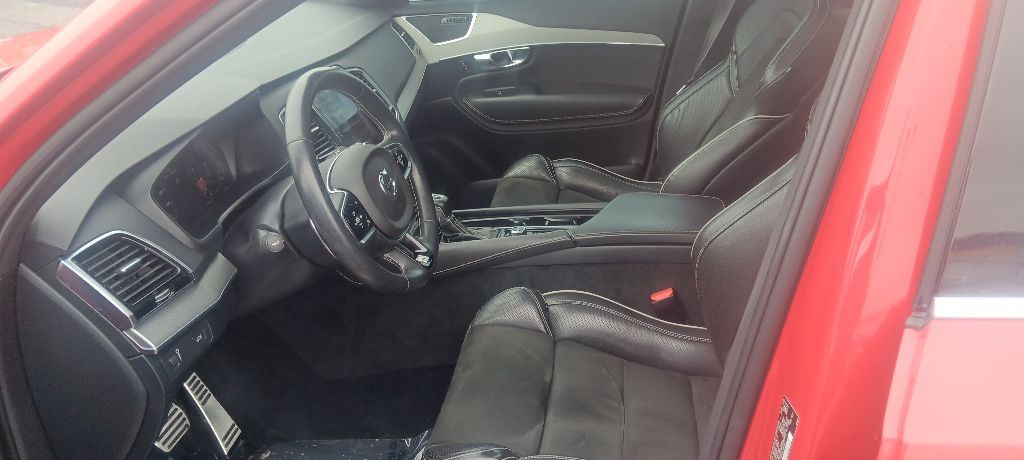 2016 Volvo XC90 Image 11