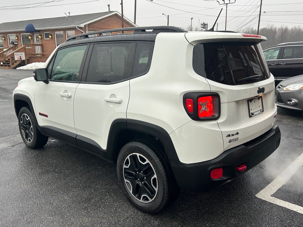 2017 Jeep Renegade Image 3