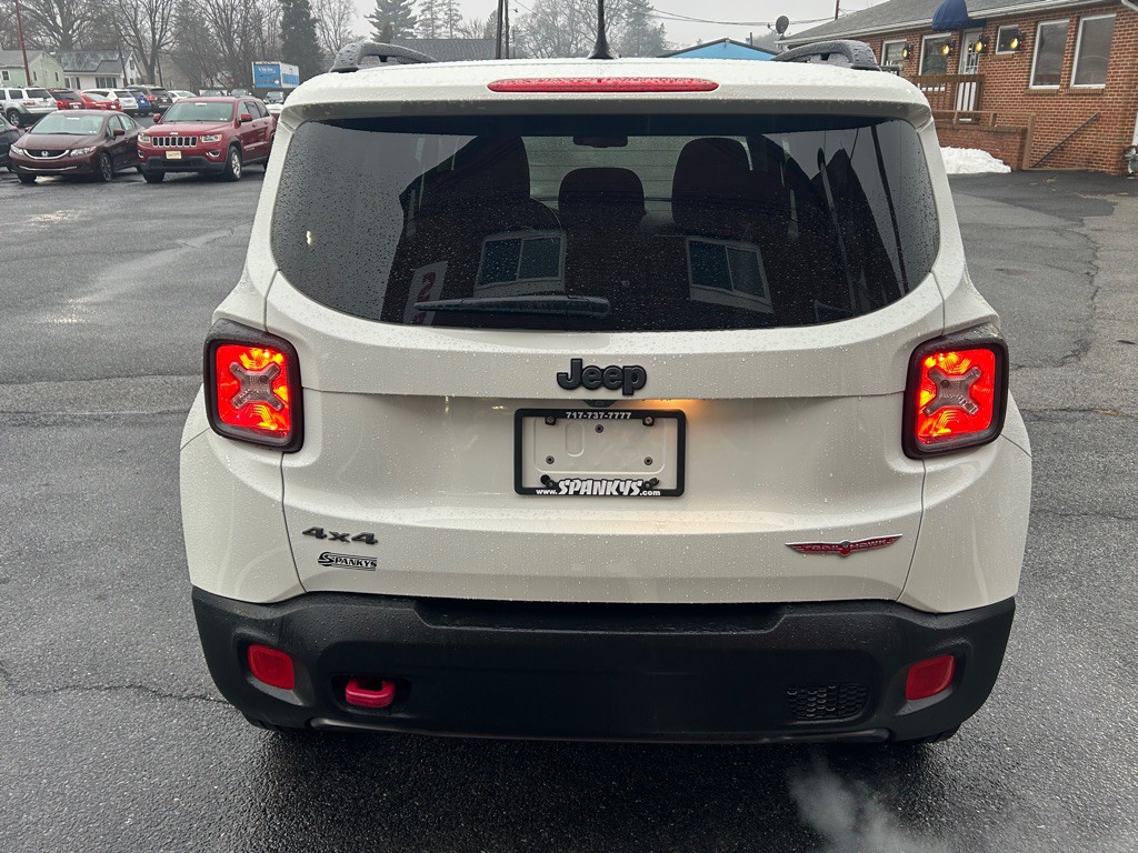 2017 Jeep Renegade Image 4