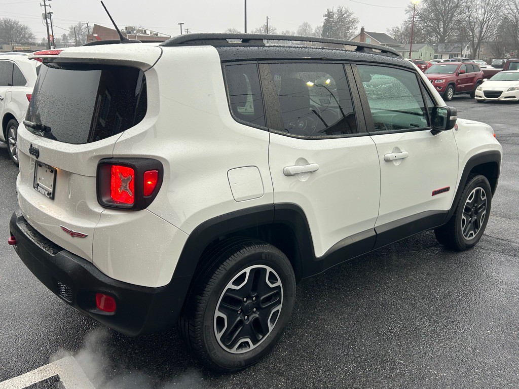 2017 Jeep Renegade Image 5