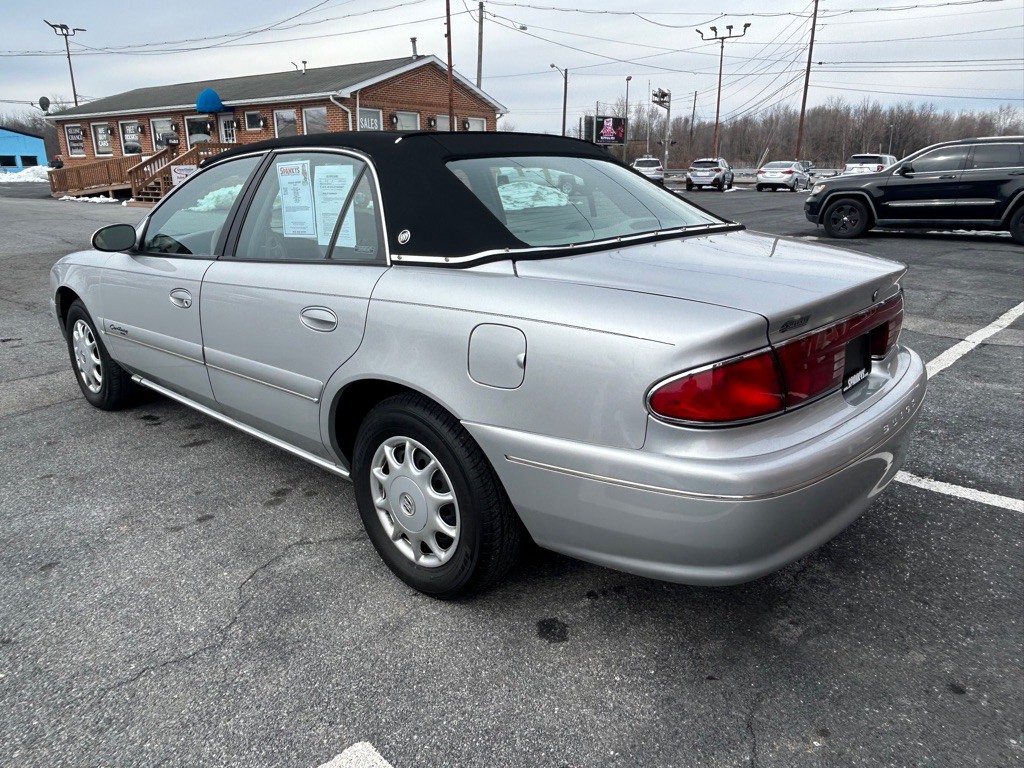 2000 Buick Century Image 3